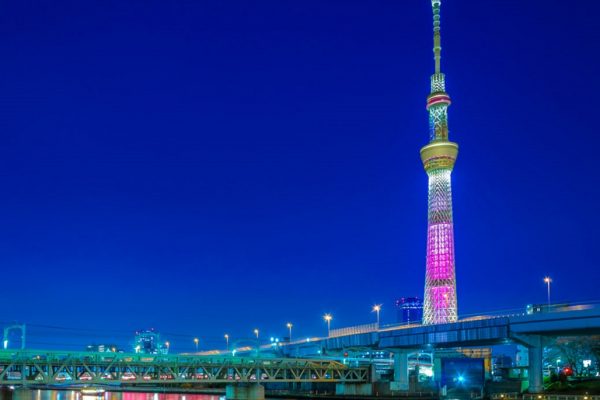 Tháp-truyền-hình-Tokyo-skytree-sắc-màu