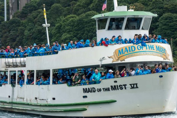 maid-of-the-mist-boat